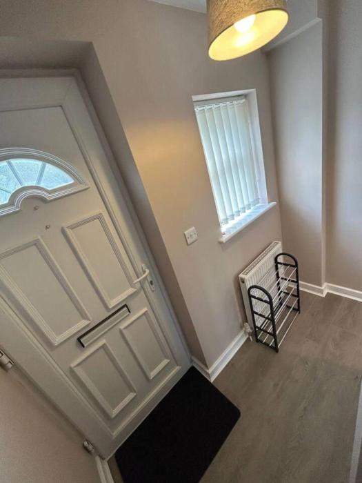 immaculate 1 bed house in newtown disley