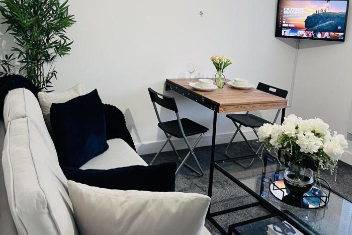 luxury 2 bed apartment lindley huddersfield