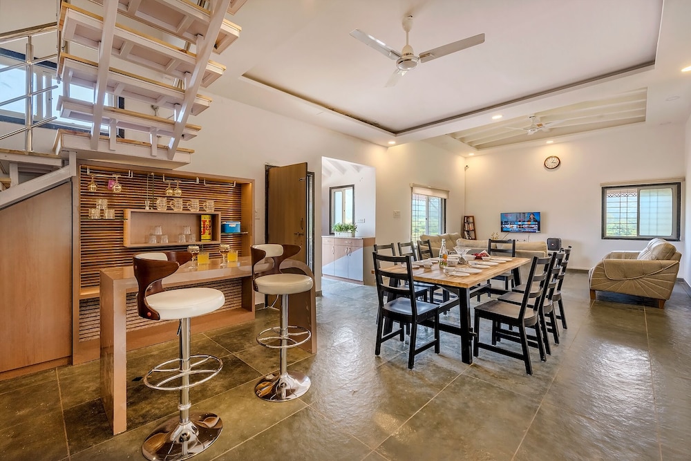 cosmicstays rajgad vista stay and play