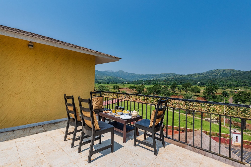 cosmicstays rajgad vista stay and play