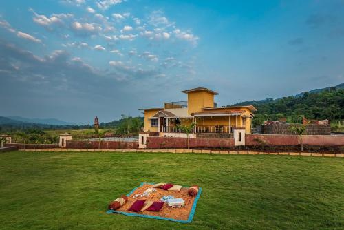 cosmicstays rajgad vista stay and play