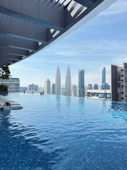 Eaton Residence Klcc By Flixses,,4 star