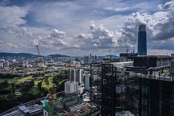 eaton residence klcc by flixses