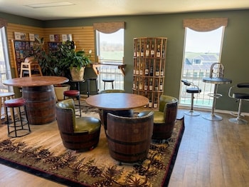 King Resort,440 Historic Hwy 165,3 star