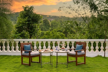 ama stays and trails palmeira de socorro goa