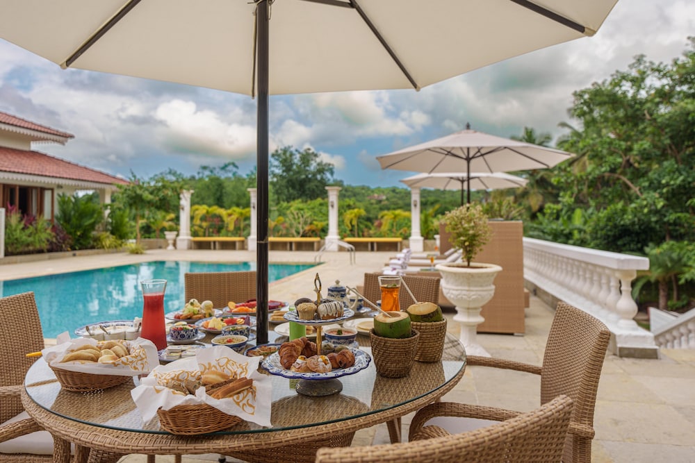 ama stays and trails palmeira de socorro goa