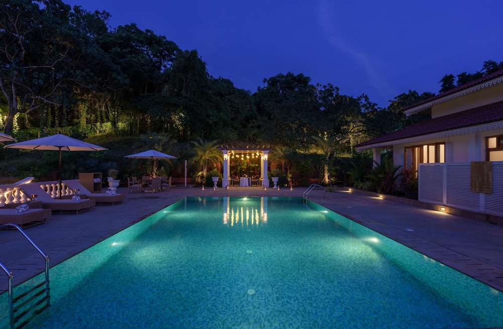 ama stays and trails palmeira de socorro goa