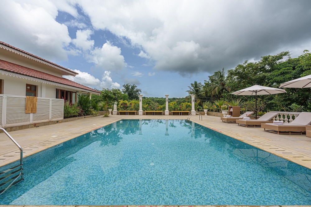 ama stays and trails palmeira de socorro goa