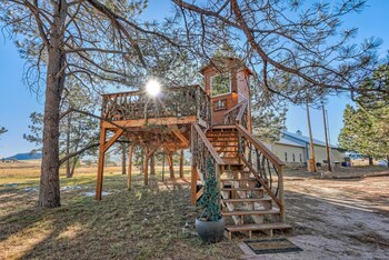tree fort escape