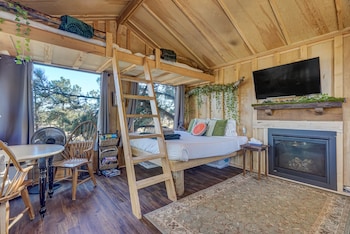 tree fort escape