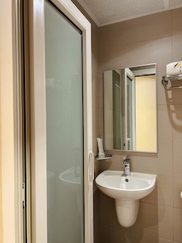 fragrance hotel ocean view