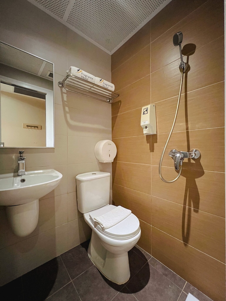 fragrance hotel ocean view