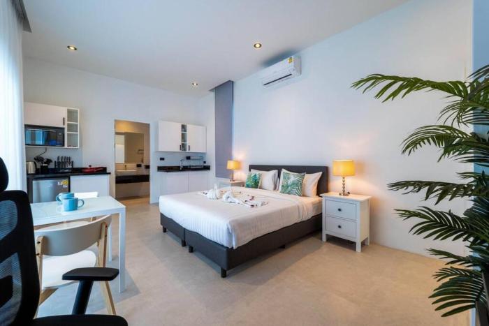 luxury 6 bed private pool villa llw