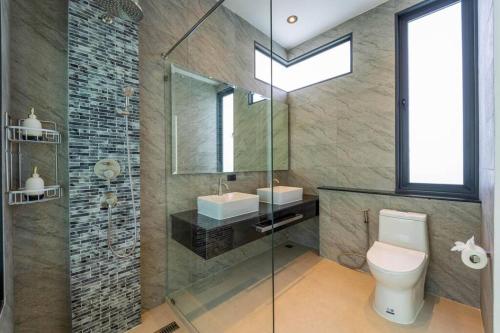 luxury 6 bed private pool villa llw