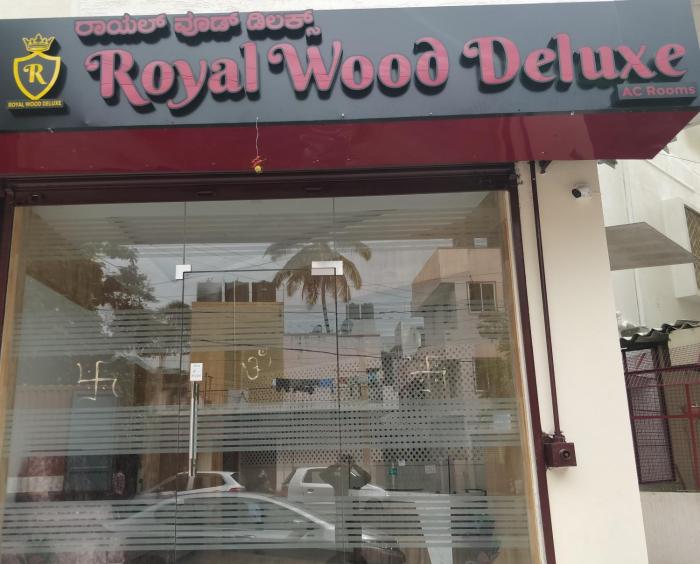 royal wood deluxe