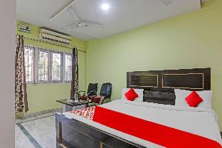 Oyo 23207 Hotel Raj Shree,,2 star