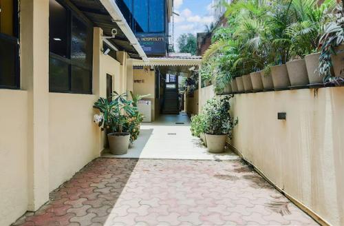 shraddha luxury room