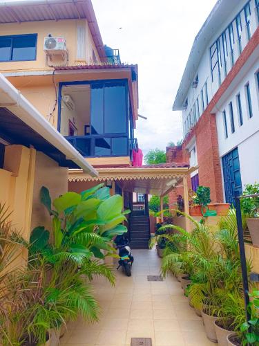 shraddha luxury room