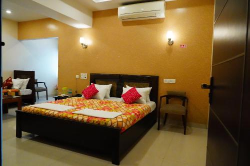 vinayagam residency