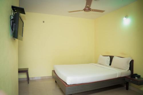 oyo 22499 vishnu residency