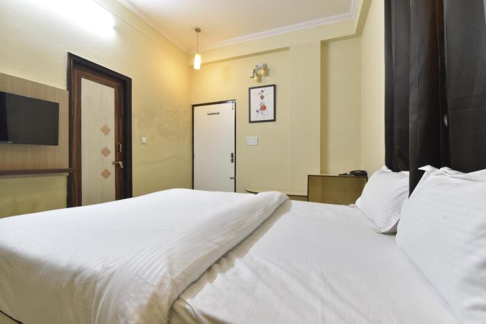 hotel the grand kailash