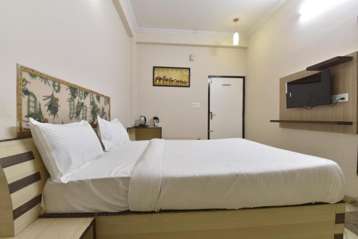 hotel the grand kailash