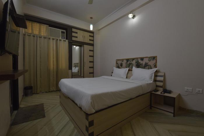 hotel the grand kailash