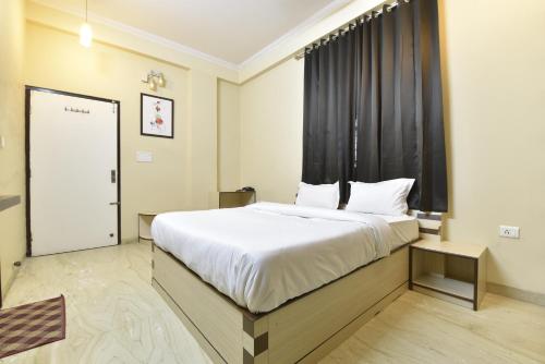 hotel the grand kailash