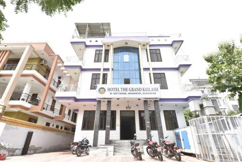 Hotel The Grand Kailash,,3 star