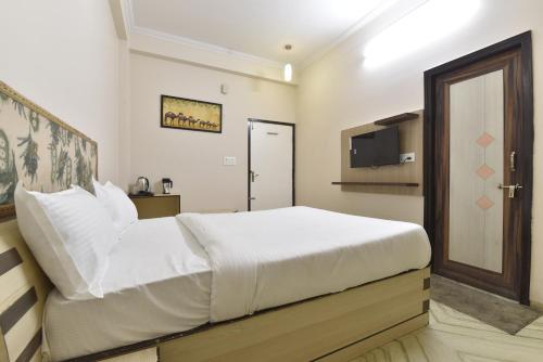 hotel the grand kailash