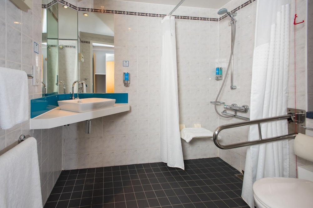 holiday inn express london greenwich by ihg