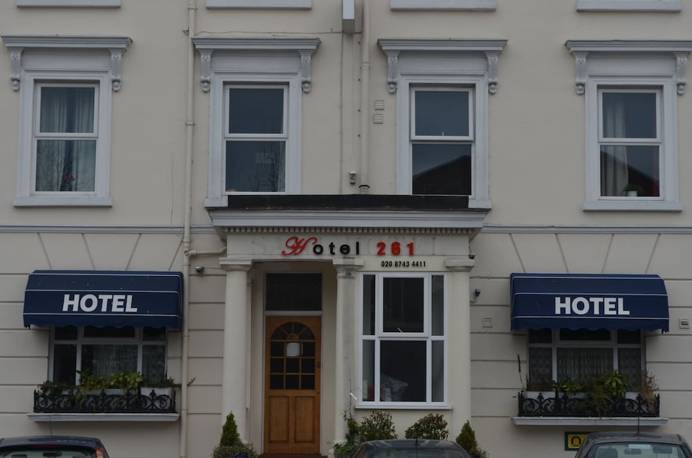 hotel 261