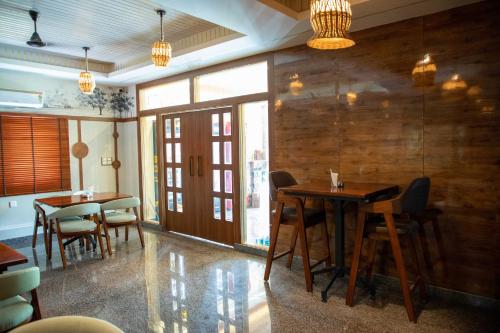 pvr suites off bannerghata road