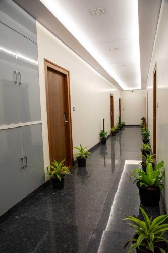 pvr suites off bannerghata road