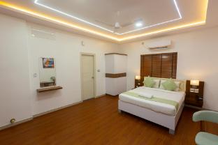 pvr suites off bannerghata road