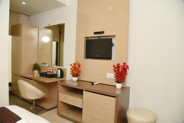 hotel the emporio a boutique rooms