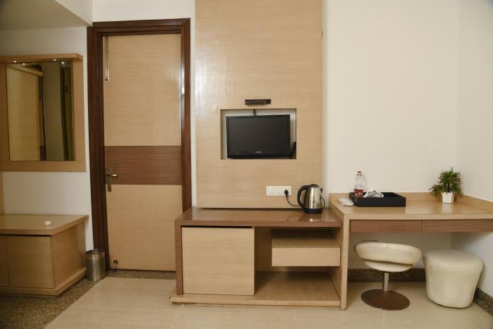 hotel the emporio a boutique rooms