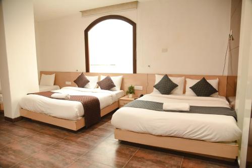 hotel the emporio a boutique rooms