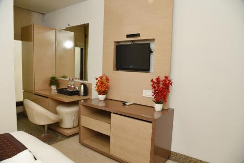 hotel the emporio a boutique rooms