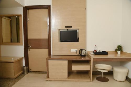 hotel the emporio a boutique rooms