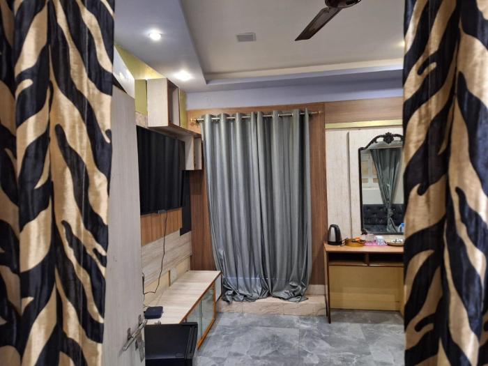 mavenoak dreams bandb