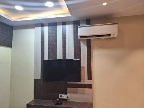 mavenoak dreams bandb