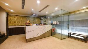 hotel seventh heaven