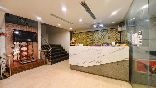 hotel seventh heaven