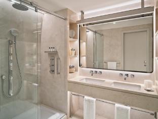 one aldwych