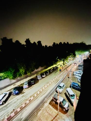 Kings Court Panchsheel Park,,3 star