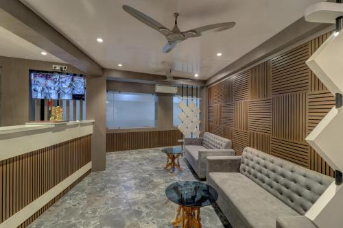 hotel shree residency lodging and boarding