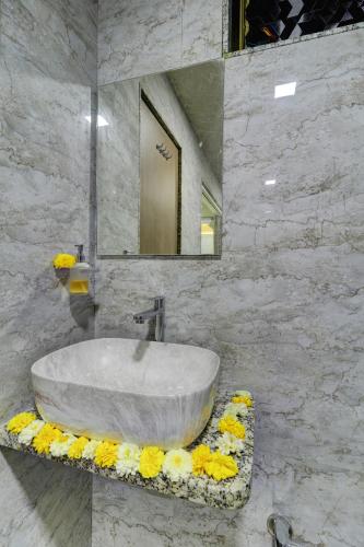 hotel shree residency lodging and boarding