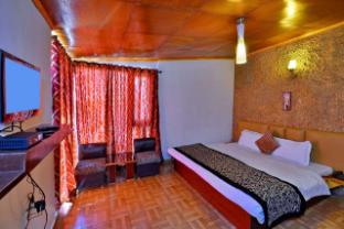 villa riverine cafe and riverview residencies
