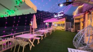 villa riverine cafe and riverview residencies